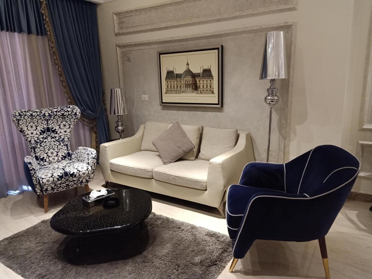 Fleet Club Mahrousa 亚历山大港 外观 照片 A living room