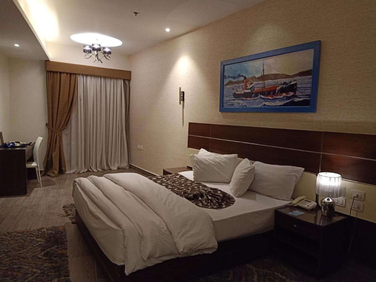 Fleet Club Mahrousa 亚历山大港 外观 照片 A room at the hotel